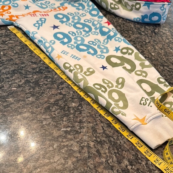 Rare Gino Green Global white Graphic Hoodie with 9’s monogram 5X - Picture 15 of 16